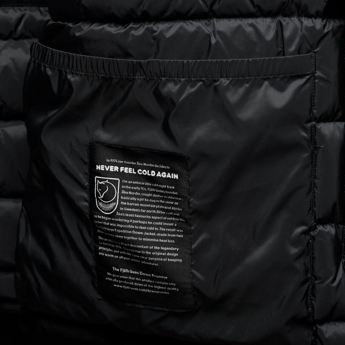 Expedition Down Lite Jacket Black Edition M