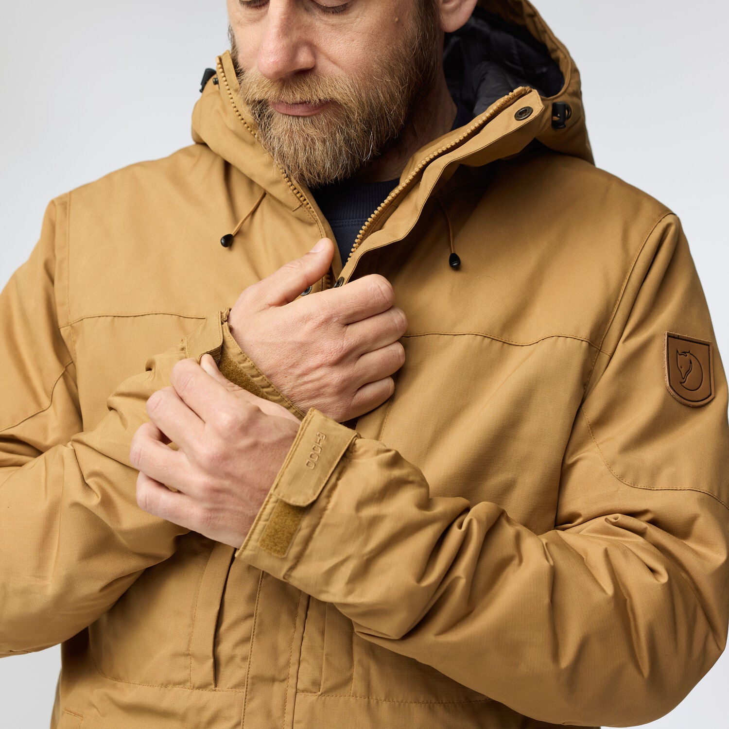 Skogsö Padded Jacket M - Men's G-1000 PrimaLoft® Black RISE Hip